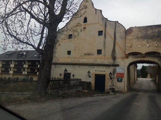 Bank and atm Katholische Kirche Kranichberg (St. Philipp Und St. Christoph)