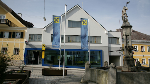 Bank and atm Raiffeisenbank Gramastetten Rodltal
