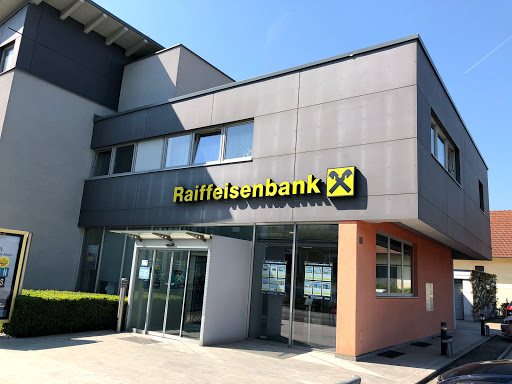 Bank and atm Raiffeisenbank Linz-Land West