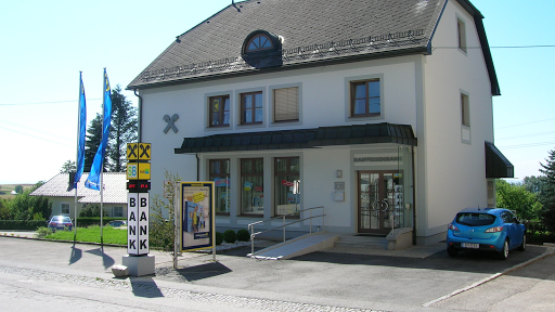 Bank and atm Raiffeisenbank Region Eferding