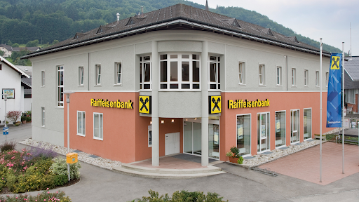 Bank and atm Raiffeisenbank Salzkammergut