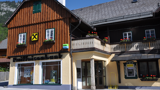 Bank and atm Raiffeisenbank Steirisches Salzkammergut-Öblarn