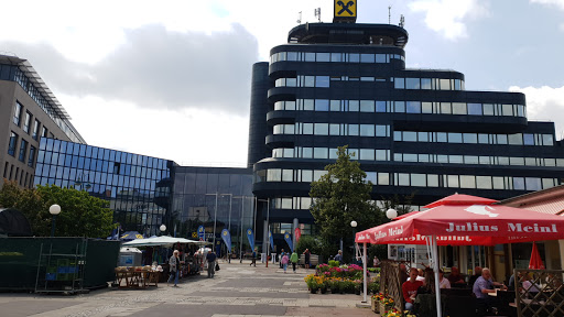 Bank and atm Raiffeisenlandesbank Oberösterreich, Kundencenter Südbahnhof