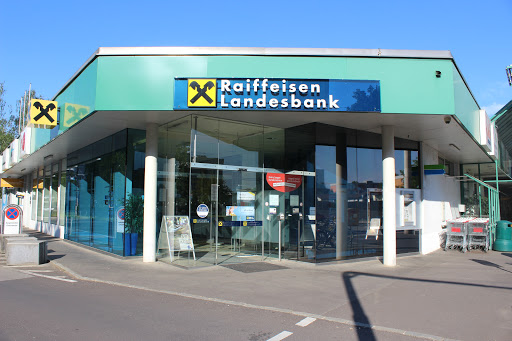 Bank and atm Raiffeisenlandesbank Oberösterreich