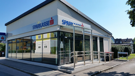 Bank and atm Sparkasse Der Stadt Amstetten