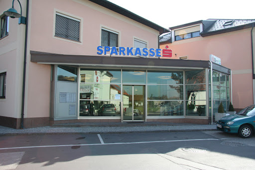Bank and atm Sparkasse Neuhofen - Filiale Pucking