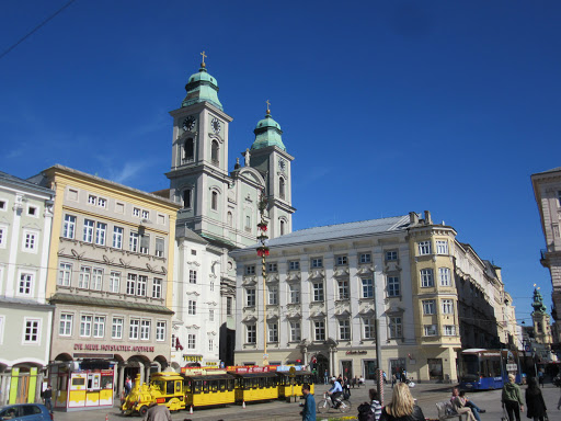 Bank and atm Unicredit Bank Austria Ag