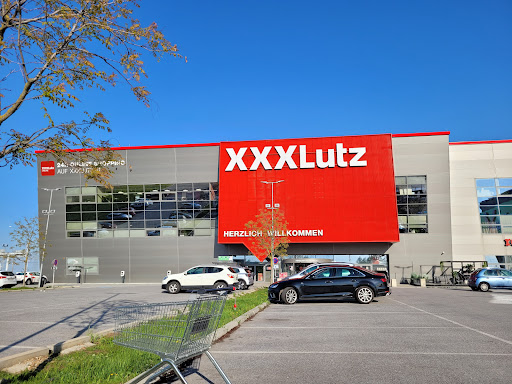 Bank and atm Xxxlutz Parndorf